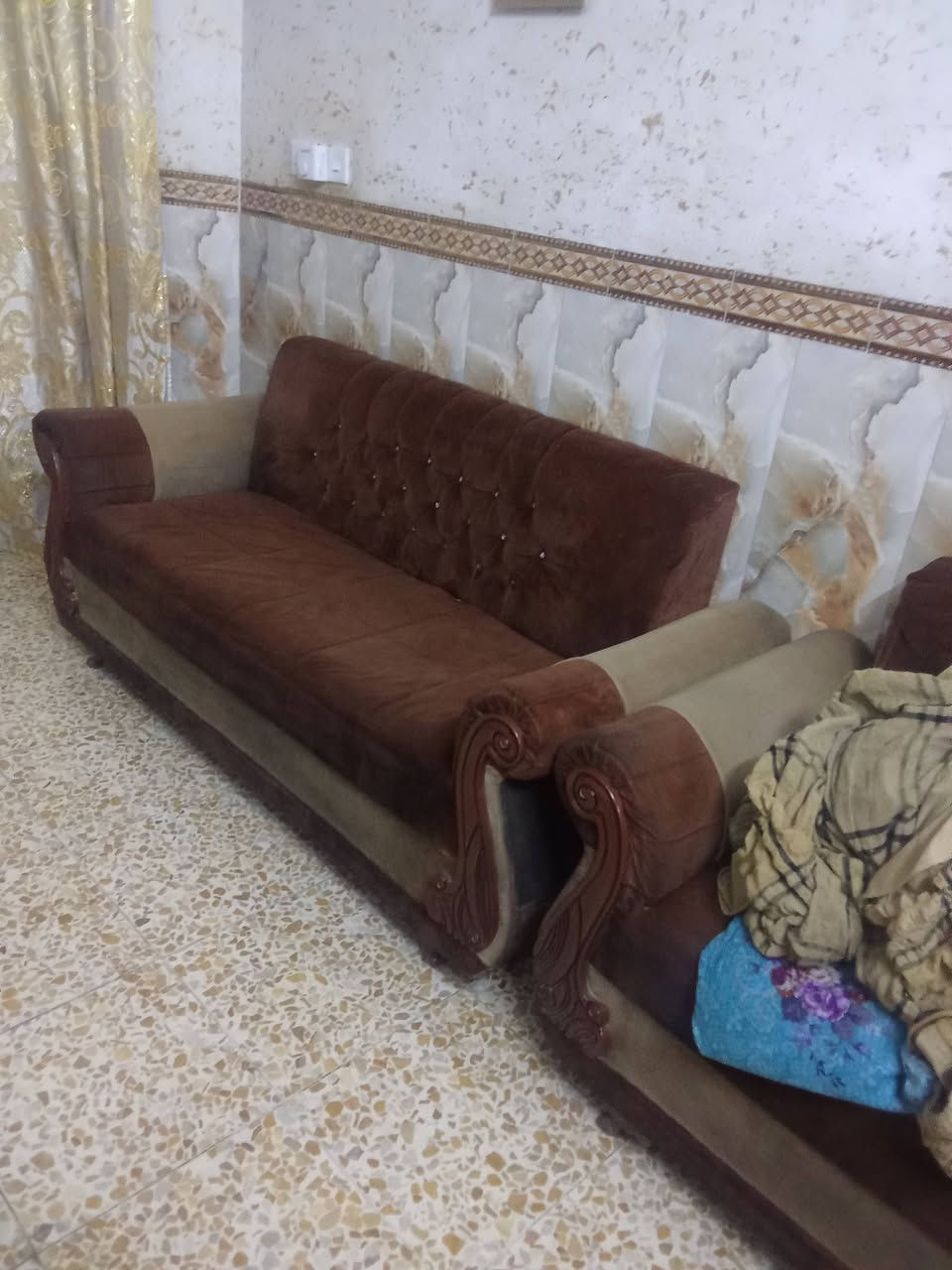 للبيع سعر مناسب
تخم 10 مقاعد 
ثلاجه حجم كبير 
مجمدة حجم وسط


**إذا كنت صاحب هذا الإعلان وتريد حذفه لأي سبب، رجاءا أرسل رسالة إلى الدعم الفني**