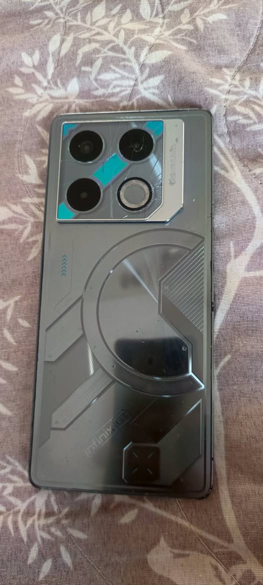 انفنكس جي تي 20 برو 
Gt 20برو
بوبجي 120 فريم 
الظهر مفطور والشاصي مضرب
السعر بلاش 
165
***********
