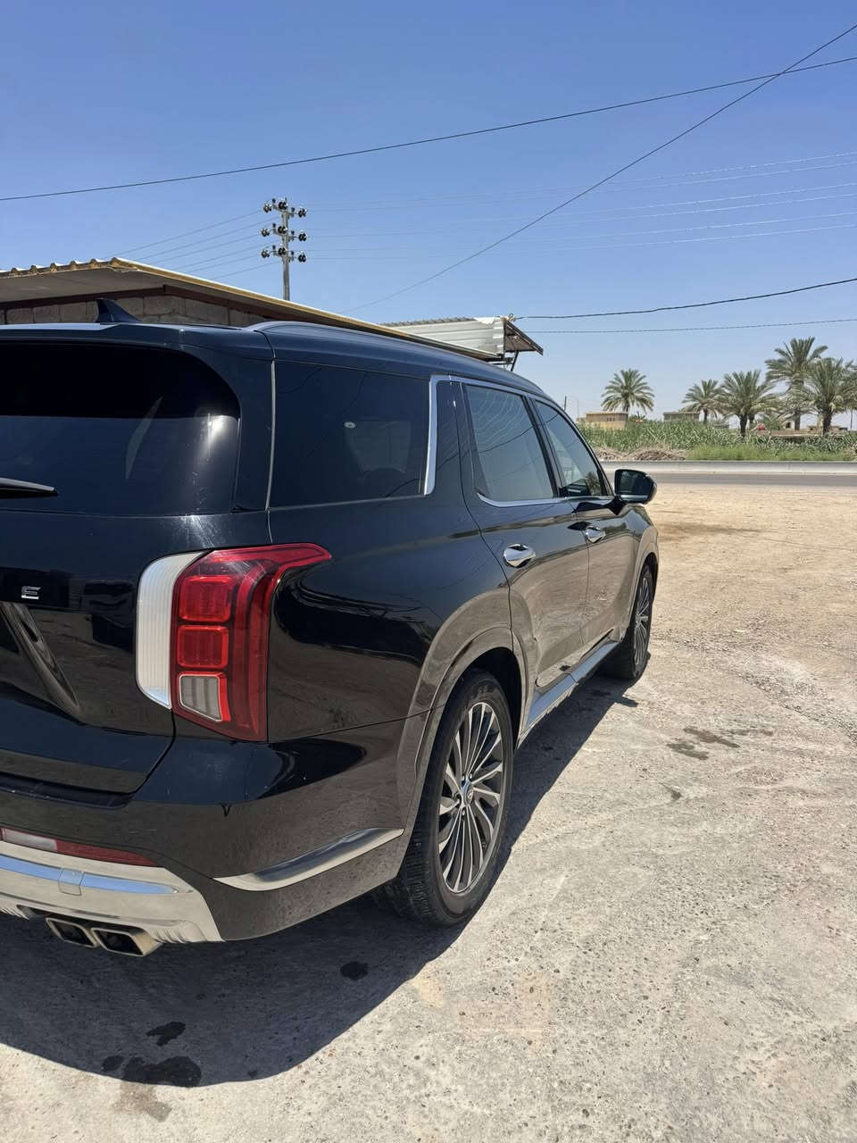 Hyundai palisade  2023 calligraphy
هونداي بلسايد كلگرافي 
رقم اربيل 

موديل: 2023
الحالة: البنيد مصبوغ والدعامية بيها صبغ  
بدون دواخل بدون ايرباك
العداد: 90 الف كيلو متر 
المواصفات: كلگرافي  فول 1/1 
 شاشة عرض داتشو. المحرك   v6    3.8 
بصمة تشغيل + بصمة ابواب 
اصطفاف ذاتي(تقديم +ترجيع)  
فتحة سقف +بانوراما
سماعات هارمن كاردن عدد ١٦
 رادار امامي  + خلفي 
حساسات امامي + خلفي 
كامرات عدد 6  360 درجة 
كشنات امامي خزن ميموري 
كشنات كهربائي تدفئة وتبريد 4 كشنات 
انارة داخليه (محيطيه) + انارة دشبول 
بردات جانبية
تبريد مركزي امامي + خلفي منفصل التحكم
تحكم ستيرن + شفتات
تدفئة ستيرن 
مرايا هيتر + تعتيم 
صندوق كهربائي شفط + اربع وضعيات فتح صندوق
وضعيات قيادة  (٥)
ويل كب حجم  ٢٠ 
اوتو هولد + نقطة عمياء 
سايد بريك بصمة + مثبت سرعة
شحن وايرلس 
إشارات بالمرايا  + إشارات جانبيه
2اوتو بريك 
تحديد مسار
شاشة ديجتال كبيرة
تشغيل عن بعد .
تدليك كشن .
دفع رباعي 
نظام مانع انزلاق 
 نظام نزول منحدرات كشنات Vip منفصل 
السعر 310 وبيها مجال 
***********
للاستفسار الاتصال
