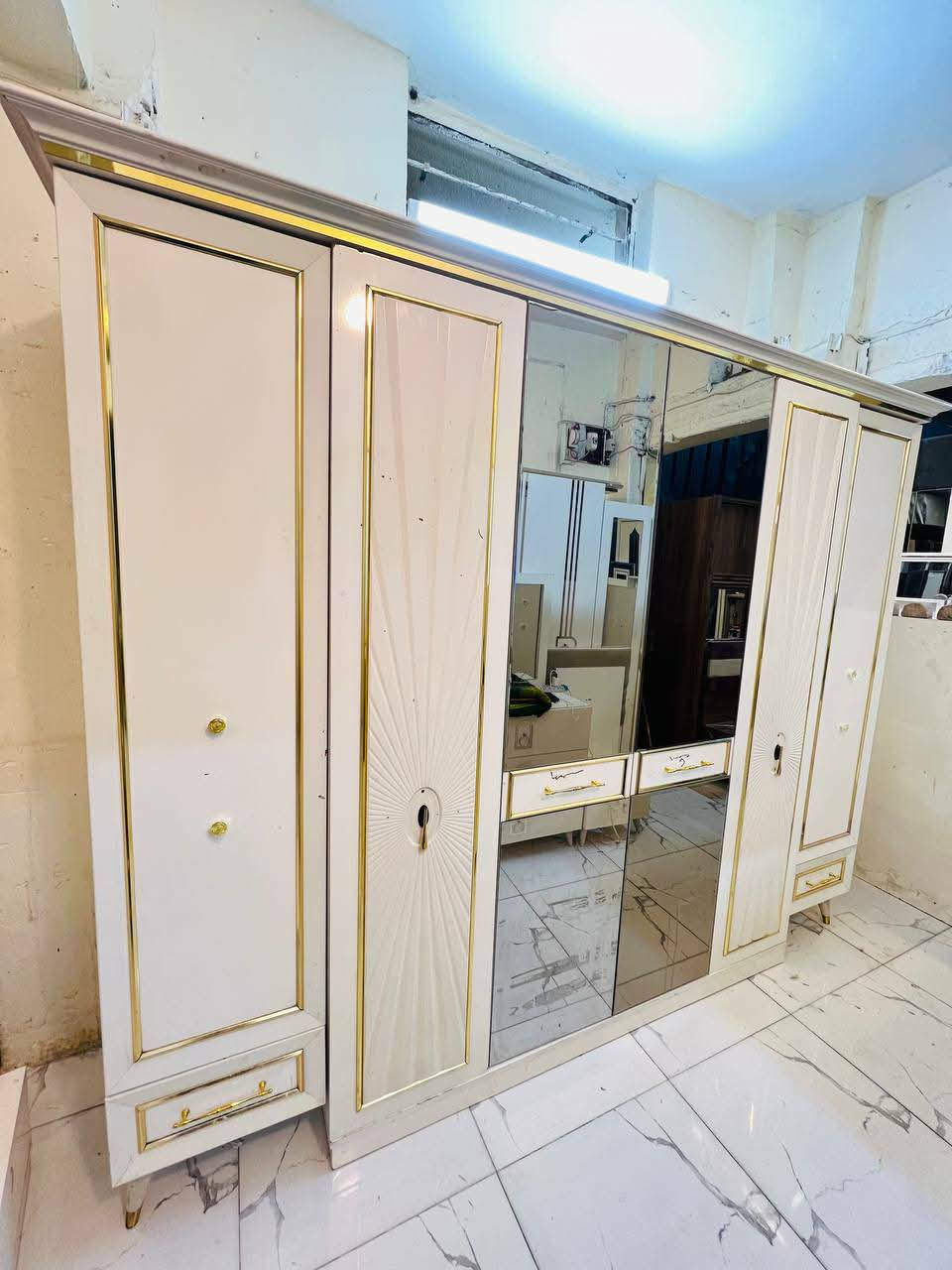 للبيع استفسار حجز وتساب ***********
