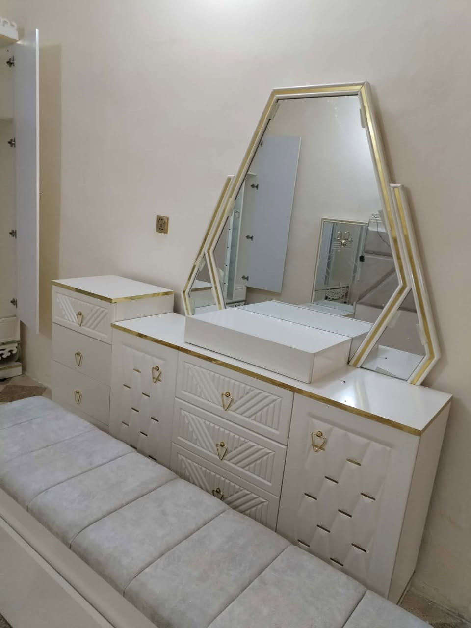 السلام عليكم غرفه تركيه مستعمله قليل نضافه 90 بل 100 تتكون من 9 قطع سعرها مليون و ربع وبيها مجال العنوان بغداد الحسينيه


**إذا كنت صاحب هذا الإعلان وتريد حذفه لأي سبب، رجاءا أرسل رسالة إلى الدعم الفني**