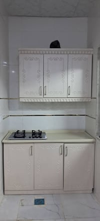 كابينت • أغراض للبيع • بحركه قرب جامع ملا رشيد