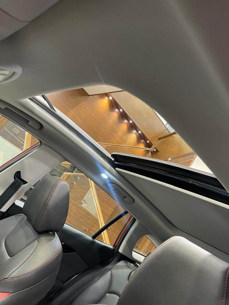 دونكفين 2022 مواصفات فول 
محرك 15 توربو 
كير و محرك نيسان 
ماشي60.000 كلم 
كيج الكتروني 
شاشة كبير 
تبريد مركزي 
تبريد لمس 
3 مودات سياقة (ئيكو - نورمال - سبورت)
بريك كهربائي
سيارة بدون ضرر (كلين تايتل)
سعر135$ بي مجال
*********** أربيل, العراق
