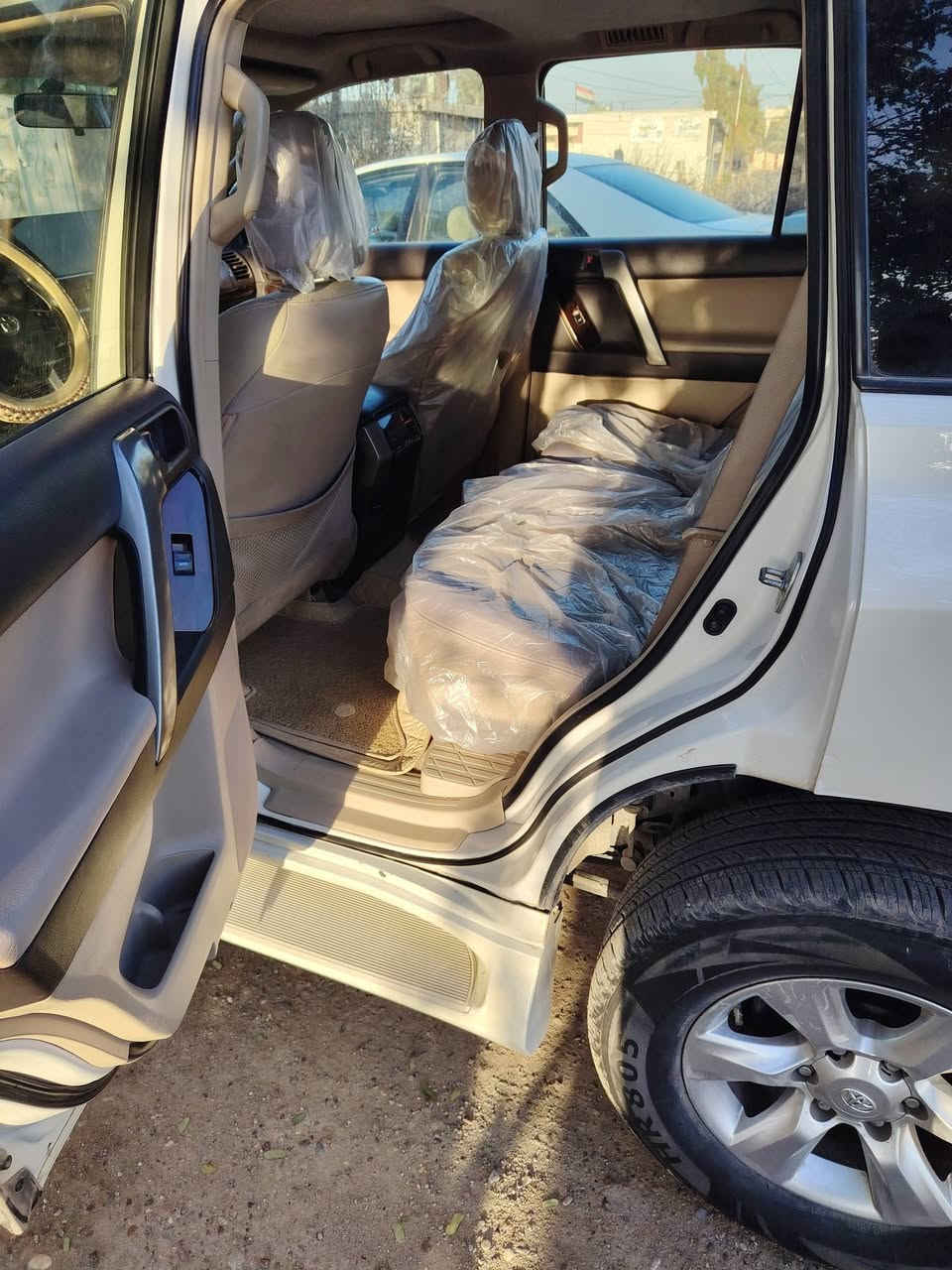 برادو موديل٢٠١٣ كويتي ٦ سلندر ماشية ١٤٨ فئة TXL كفالة من الصبغ والبارد محرك كير كفالة دبل تانكي بسمي
السعر ٢٧٥ وبيه مجال
العنوان صلاح الدين الدجيل 
***********
***********
