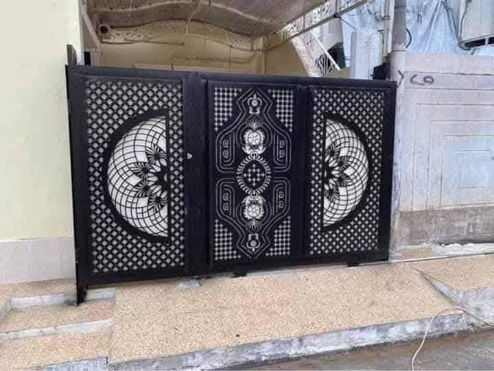 بأحدث موديل! بس ب(600) الف باب سلايت أو فرديتن حسب الطلب حديد ثقيل 2ملم تركي  حقيقي بليت جكر جام 6ملم صبغ اساس ولون الي يعجبك كل الموصفات المذكوره ضمن السعر نقل والتثبيت مجاني كل ما عليك مراسله الصفحه أو الاتصال على الرقم التا/***********/
*********** نجيك لباب البيت ناخذ القياس !.
وأيضا عمل كافه اعمال الحداده بجوده عاليه وأسعار تنافسية
