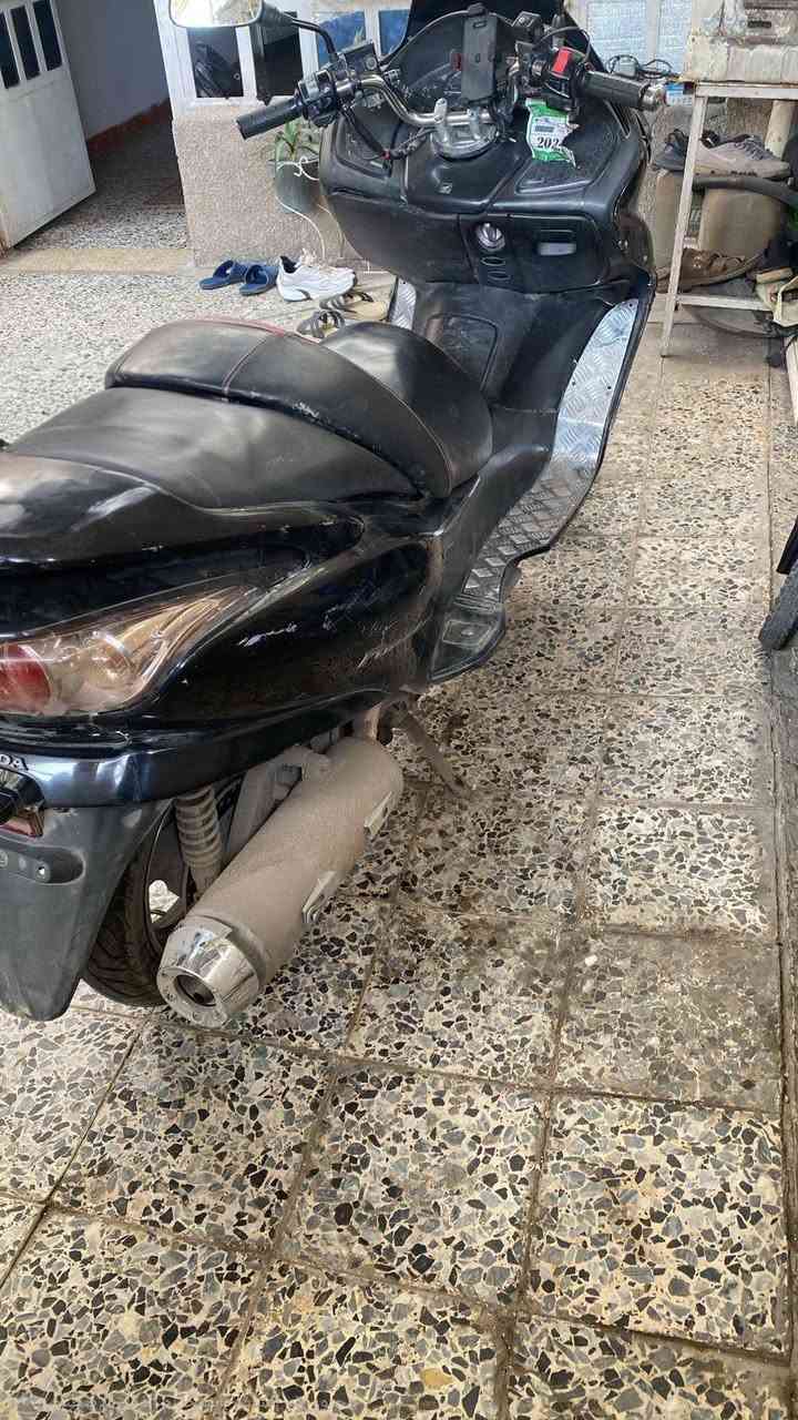 فورزا 0.8 بصمة
مكينة مكفولة كفالة عامة كل نقص مابيها
الكفرات عوزهن ترتيب 
العنوان بغداد حي العامل

مكلف بلنشر
رقم صاحب الدراجة ***********
600 الف وبيه مجال
