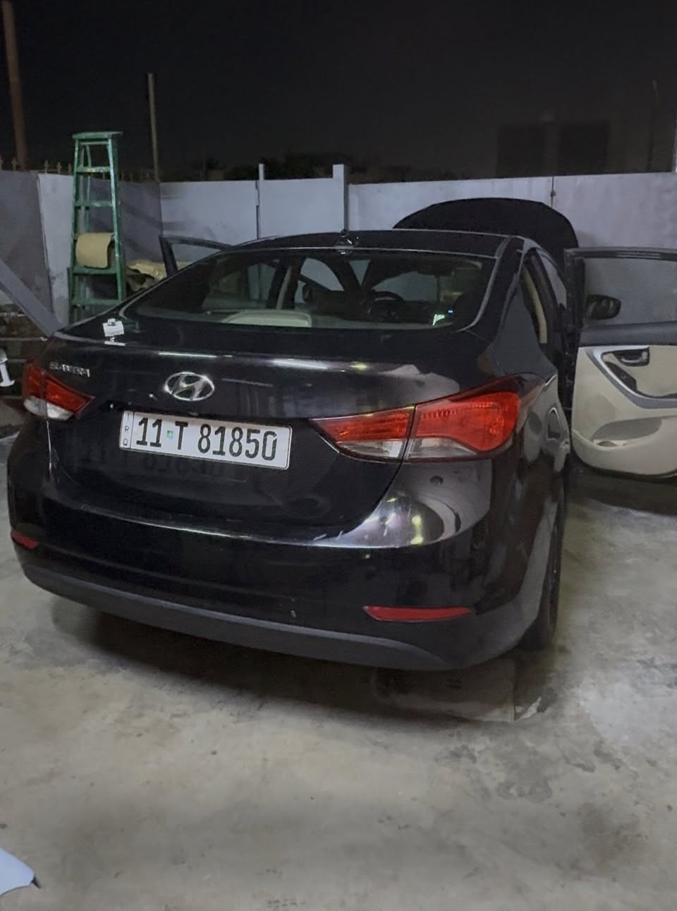 سلام عليكم 
النترا 2016 للبيع بـ 115 وبيها مجال السونار واضح بصور 
***********
