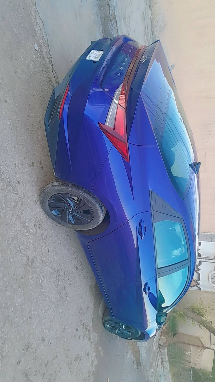 السلام عليكم
النترا موديل ٢٣ وارد أمريكي دخول جديد مكينه الفين حساسات أمامي ورادرات سعرهه ١٣٥  للتفاصيل الاتصال ع الرقم ***********
