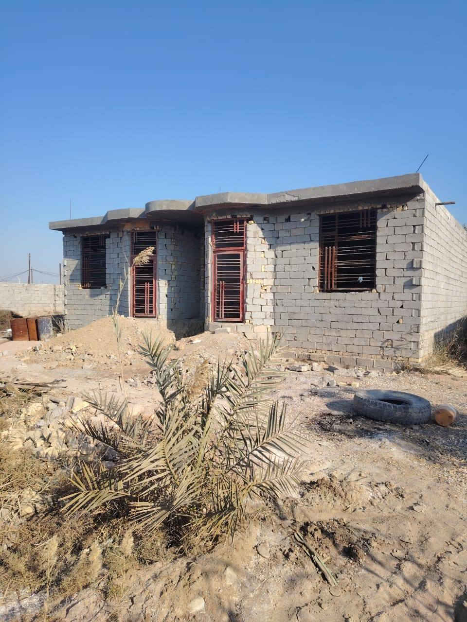 للبيع للبيع
دار هيكل مساحه ٦٠٠ متر موقع مميز خلف البانزين خانه عبد الحسن بلاغي قرب الملعب الشطره دولي الخدمات المتوفره ماي اساله خطين كهرباء مولد قرب الدار شارع سبيس مشمول بل خدامات البنه التحتيه تبليط ومجاري شارع السايدين الحولي الجديد اسعر مناسب جدا  استفسار أكثر وشراي يتصل على ارقم  ***********
