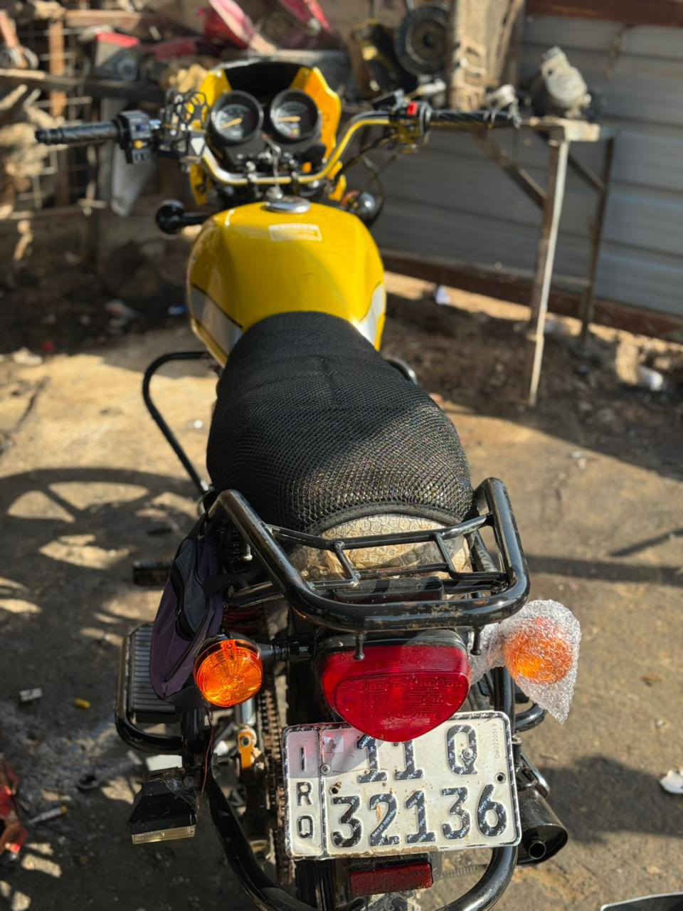 سلام عليكم شباب دراجة دايون 2023 مرقمة بغداد سنوية بأسمي دراجة جديدة وخير من الله كلشي جديد بيهة دراجة شلعتهة حلوة ونضيفة دراجة مامتعوبة بعدهة وكالة مكفولة كفالة عامة تحويل ثاني يوم دراجة معروضة مليونين و200وبيهة مجال
للتوضيح دراجة مشورع وطني رقم بغداد لحد يكول غالية وليش هيج سعر لن رقم بغداد يجي غالي مومثل اربيل وسليمانية 
شراي يتواصل ويا رقم***********
وبيكم خير ودللو اخوكم حسين الربيعي
