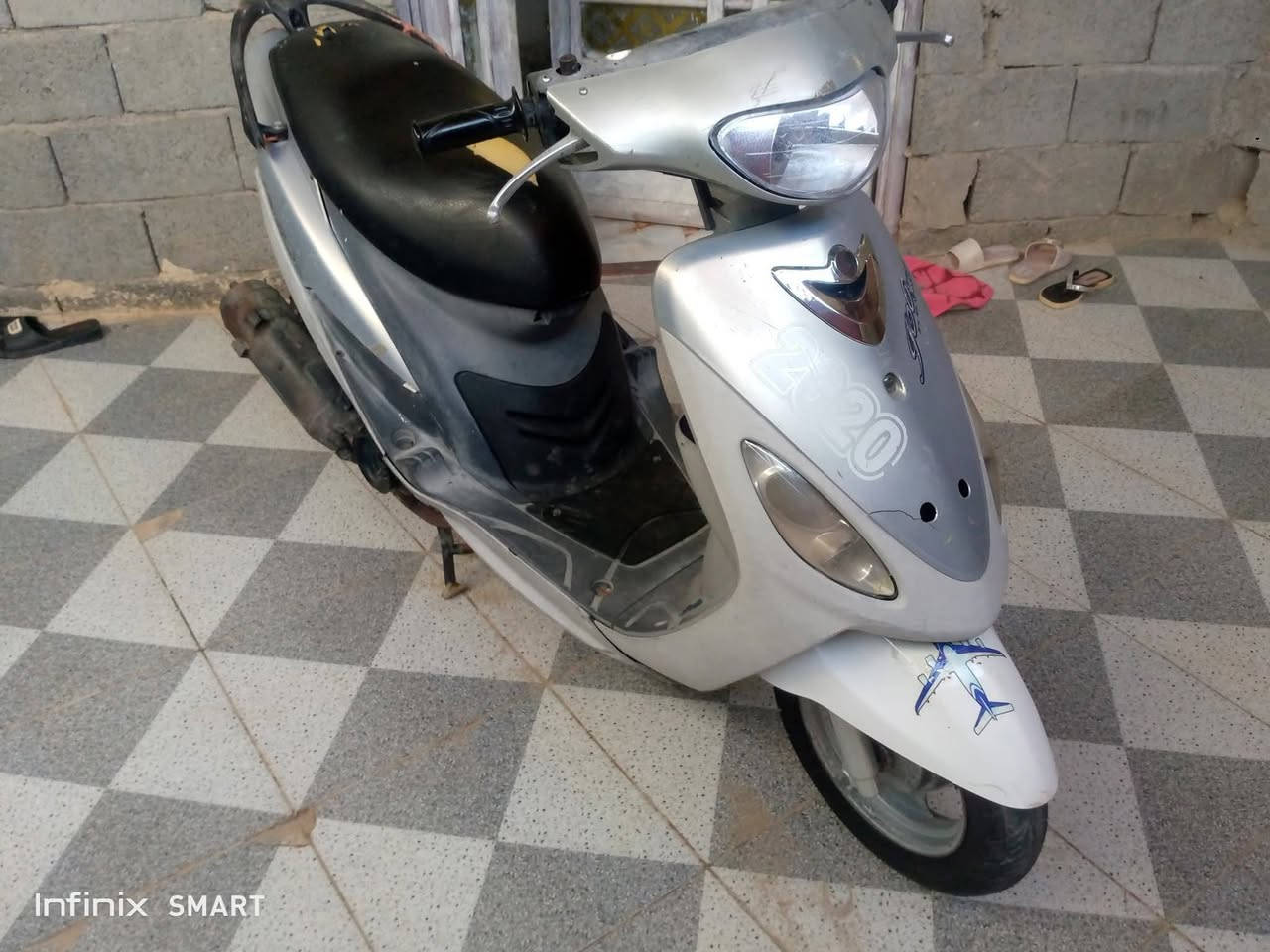 سلام عليكم شباب دراجه ماكس منغولي تجفيت جديد بوشه ٤٩ بلاد دراجه شغاله بعده عل السحك كور جديد و كلجات دراجه بدون ضفيره يعني رياضي دراجه شغاله و حلوه بل المشي تشتغل هندر كلشي ما ناقصه البيع السعر ٣٥٠ و بيه مجال فدوه المو شراي لا يعامل تواصل خاص مكاني بغداد النهروان شارع الشمري


**إذا كنت صاحب هذا الإعلان وتريد حذفه لأي سبب، رجاءا أرسل رسالة إلى الدعم الفني**