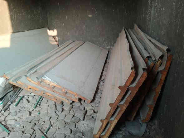 سلام عليكم 
سندويش سقفي للبيع (عدد القطع 13 قطعة  )  الطول 4متر 
***********تصل 📞
