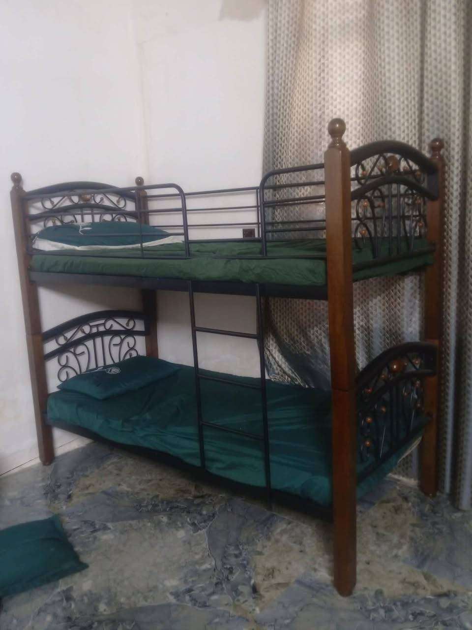 الموقع حي اور  طابقين ب ١٨٠
صار شهر من ماخذتهه وبعدهه جديده  بدون دواشك
للتواصل خاص موجوده


**إذا كنت صاحب هذا الإعلان وتريد حذفه لأي سبب، رجاءا أرسل رسالة إلى الدعم الفني**