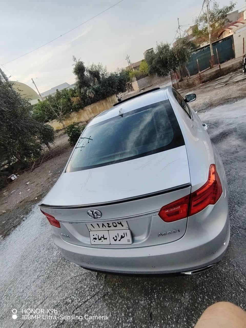 سلام عليكم بايك للبيع اومراوسه موديل 15 سنويه جديده رقم بس قديم فول مواصفات كلين بدون صبغ وتعديل محرك 20توربو كير محرك ابشرط مامفتوح  توربو جديد صدر امامي وخلفي ع وضع شركه شرط ربع دينار مابيها مصرف
 مواصفاته  فول فول
 1اسلايت  
2بصمه 
3كشنات جلد 
4كشنات اماميه تبريد تدفئه 
5برده خلفي كهربائي 
5رادار جانبي
6 حساسات اماميه خلفيه
7 تحكمات استيرن 
8زراكات لايت
9يدات نيكل 
10يدات اماميه بصمه 
11لايتات زينون 
12ويل 17
13مرايات شفت 
14ماسحات حساسه من تمطر بنفسه تشتغل حسب سرعة مطر 
15ايرباك اماميه جانبيه خلفيه والكشنات 
16سماعات من شركت بويس 11سماعه بيها 
17شاشات اماميه وخلفيه 
18مانع ازلاق 
19انظمة قياده نورمال سبورت كير عادي
20شفتات استيرن 
21تبريد قطعتين امامي خلفي
22شاشه صغيره للتبريد مناخ قطعتين فان 8 سرعات ثلج 
23بريك ABS
24 شاشة عطلات 
25 جكمجه اماميه ثلاجه
26 4 جامات فول اوتو طكه وحده تنزل طكه وحده تصعد
سعر 95بي مجال قليل رجاءً اذا مو شراي لاتعلق خاص مفتوح وهذا رقمي *********** بي واتساب دكوك, كركوك
