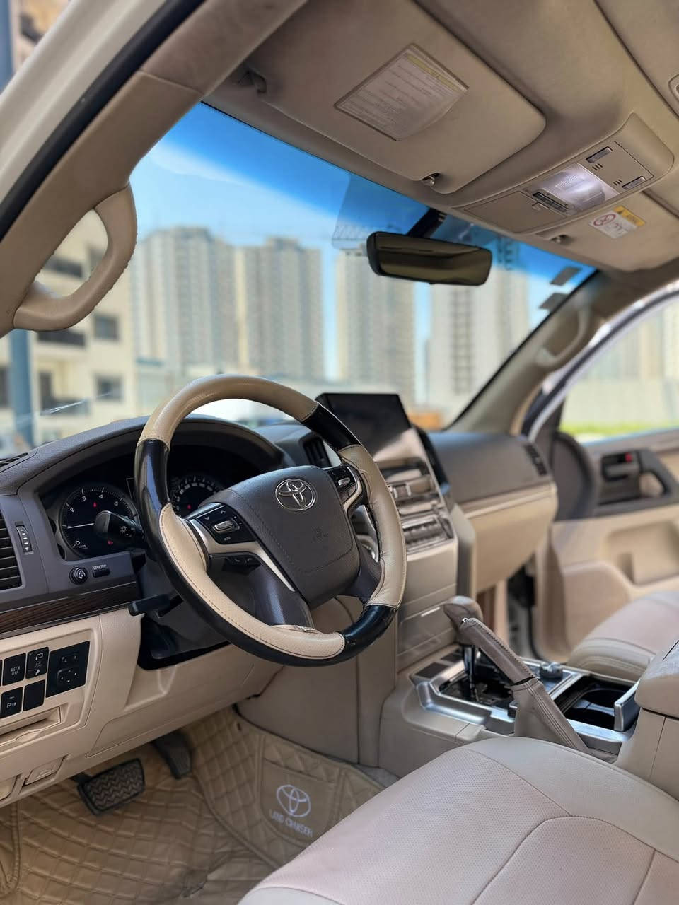 لانكروز موديل 2019  خليجي ساز ماشيه 127الف
XVR 6 سلندر فول مواصفات ناطقه 

 سعر 480 وبيها مجال بسيط 
*********** بغداد
