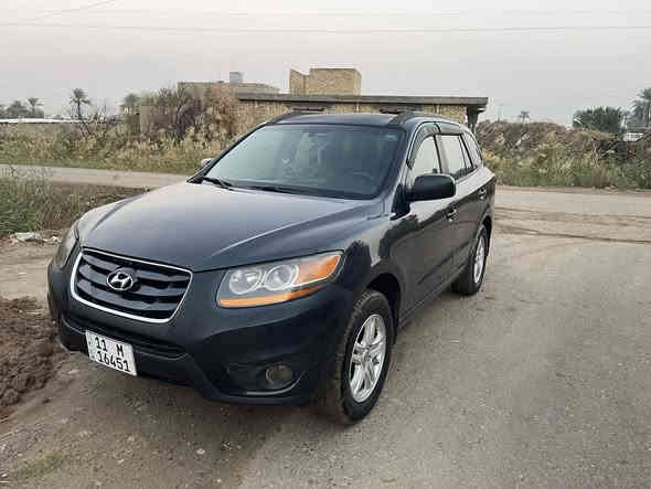 السلام عليكم سنتافيه 2011وارد أمريكي محرك 2400دوش سياره حلوه وبسمي رقم إنكليزي هزه جديده مكان بغداد التاجي ولسونار مرفق سعر 117وبيهة مجال بصيط رقم*********** او***********
