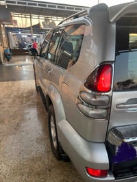 برادو VX • ٦ سلندر • ٢٠٠٦