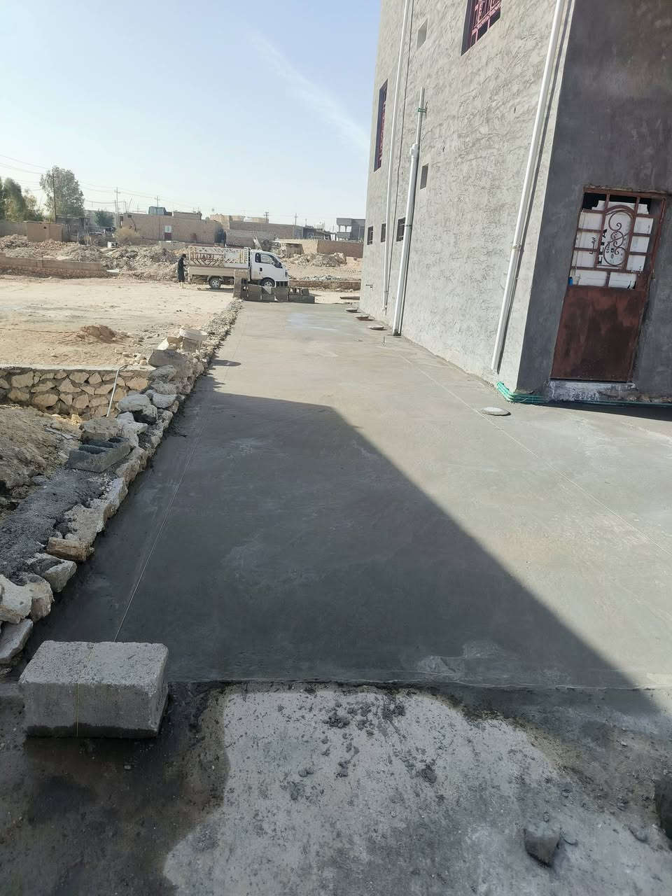 يوجد كادر ناعم خشن رباطات بيتونات***********
