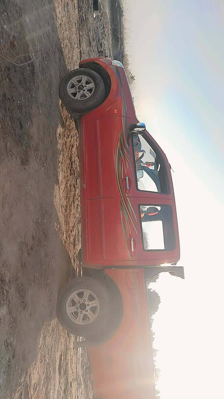 سلام عليكم كريت ويل لبيع موديل 2013 رقم واسط دولي 2030 مكفوله كفاله من ضربه وطخه بيه خياسات قليله محرك كير اكسن مكفوله محركها خير من الله الاستفسار على رقم***********
***********
