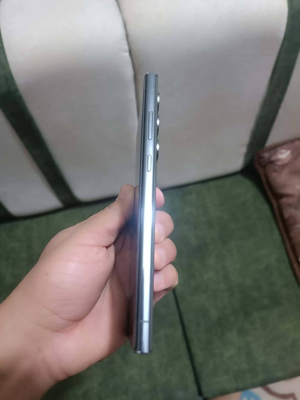 S23 الترا للبيع (فقط) شرق اوسط ذاكرة ٢٥٦ دبل شريحة جهاز مامفتوح ولا بي اي ضرر ولا مبدل بي شي السعر ٧٥٠ وبي مجال المكان كربلاء .
