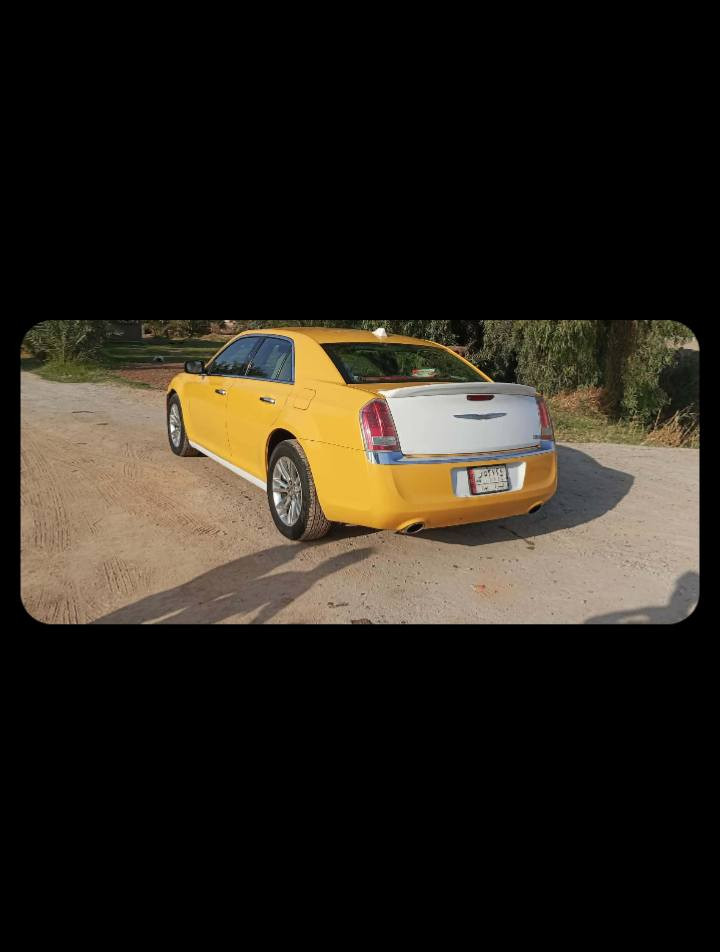 السلام عليكم سياره اوباما 2013 سياره فول مواصفات ما عدا الفتحه سياره مكينه گير جديده ويل جديد بجم 19 جديد شاشه كبيره صبغه جديده تواصل***********
