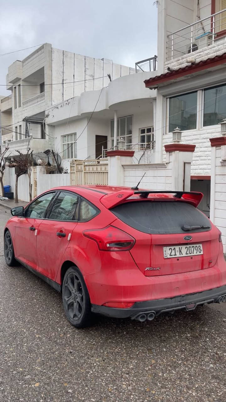 فورد فوكس ٢٠١٧  یه‌ک پارچه‌ی بویاغ بی داخلی ۲ جیی ساردی هه‌یه سه‌یاره‌که زور پاک ماوه‌ته‌وه ۱۱۱ هه‌زار روشتووه 
مه‌کینه ۲۰ بی توربوی  مه‌رغوب 
فروشتن و گورینه‌وه‌ش ده‌که‌م 
*********** viber.whats app. أربيل, العراق
