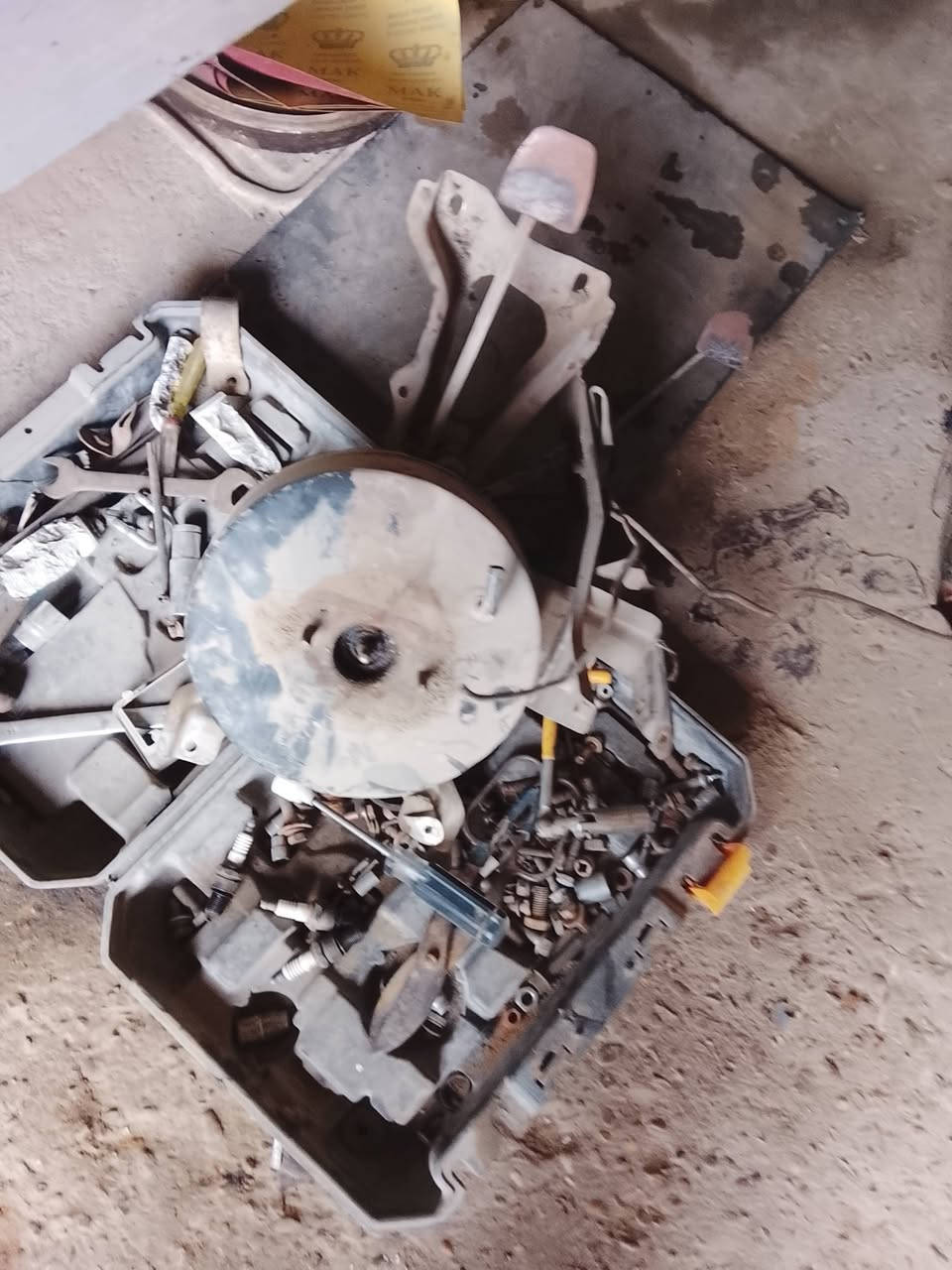 ادوات فتون تفصيخ العنوان بغداد الدوره نهايت شارع 60 المحل اياد ***********
