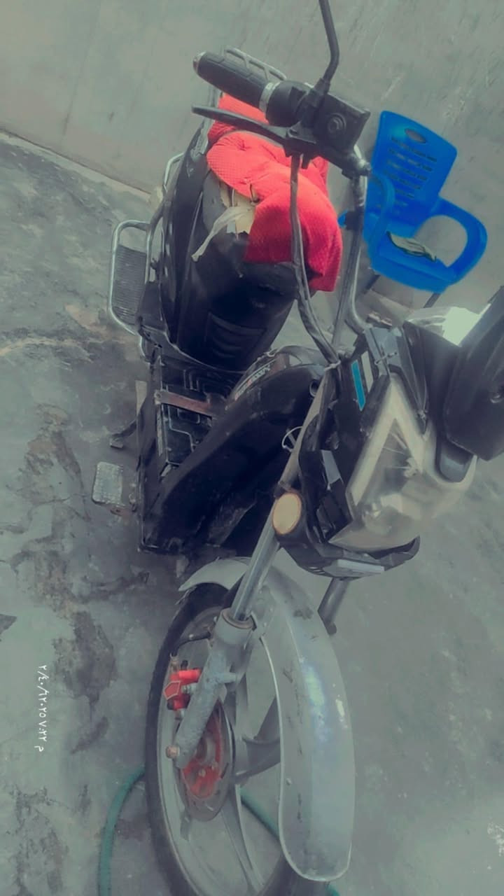 مطار شحن قشر بدون بدون بطاريات سعر 150 وبي مجال كهرباء شغالات كوشي شغال حي الشهداء الفلوجه الرقم بوتساب ***********
