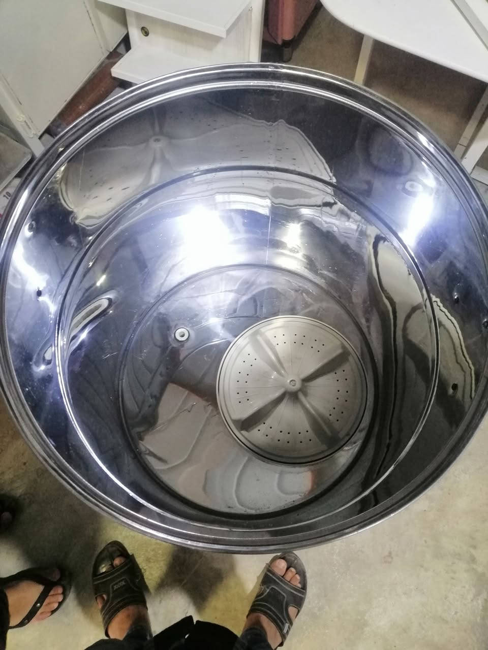 چیت دەوێ پەیوەندی بکە،
***********
