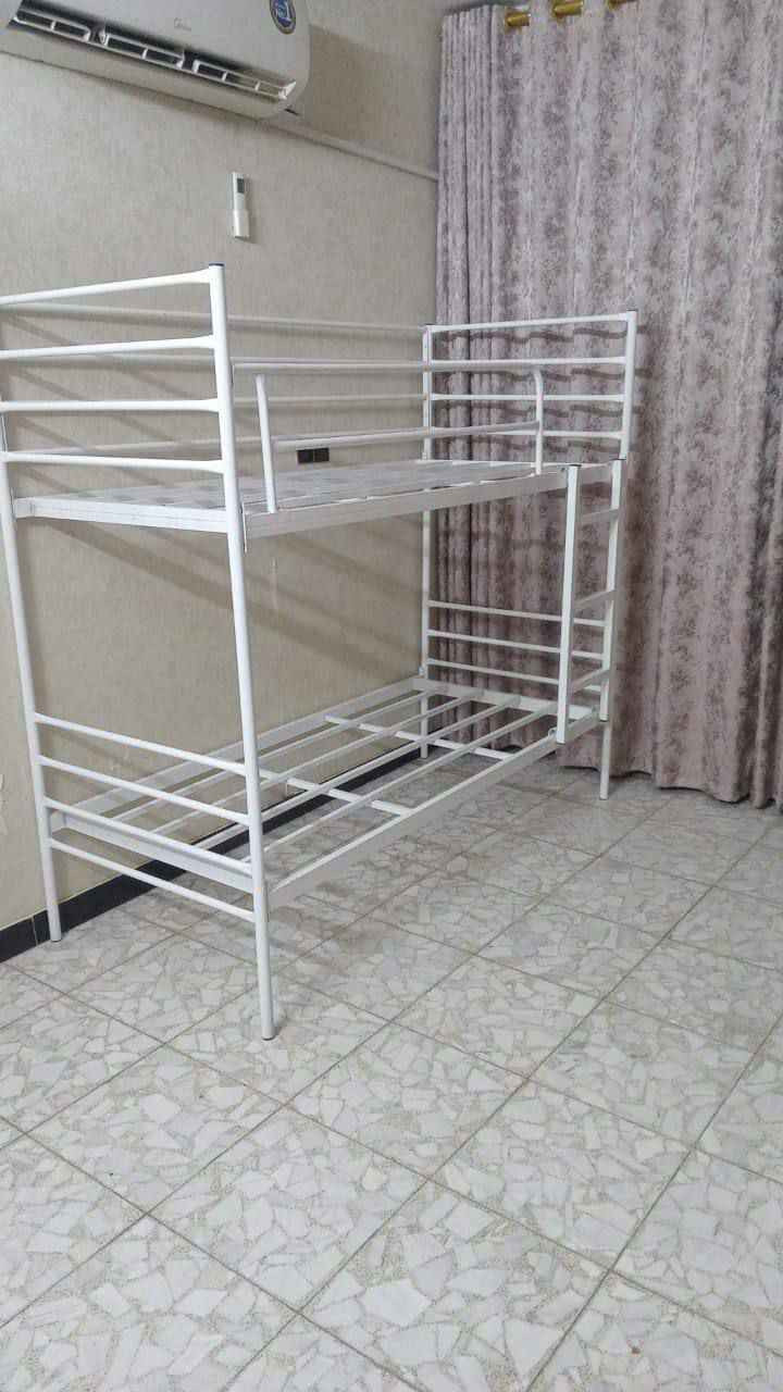 سرير حديد 3 طابق اسود او ابيض
ثلاث طوابق 
توصيل لجميع المحافظات بغداد, العراق


**إذا كنت صاحب هذا الإعلان وتريد حذفه لأي سبب، رجاءا أرسل رسالة إلى الدعم الفني**