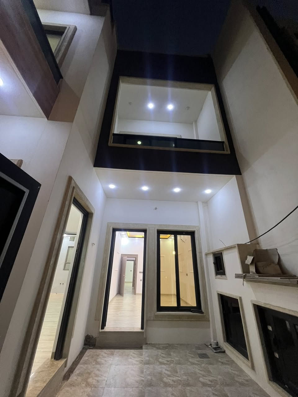 دارللبيع التعليم العالي جمعية النور بيع مستعجل 

بعد الدوره عل يمين

١٥٠ متر واجها ٧ ونص

اربع غرف نورم بناء حديث

نضام سبالت

نضام دكتات

***********

***********
