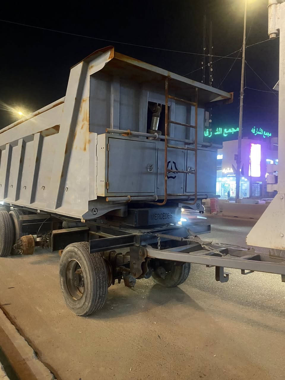 للبيع عربانه مناسبه جدا حداديه جديده ٣دناكير تايرات لوره نضاف  مستعجل عليه   ***********/***********   إلا ستفسار  على  رقم
