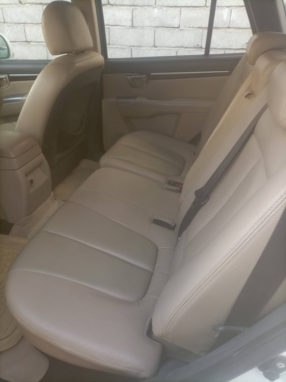 سنتافي موديل 2010خليجي بيهه بارد شبر بالجاملق الأماميات المكينه جديدة تبريد ثلج  السعر 140العنوان البصرة القرنه وهذا رقمي ***********
