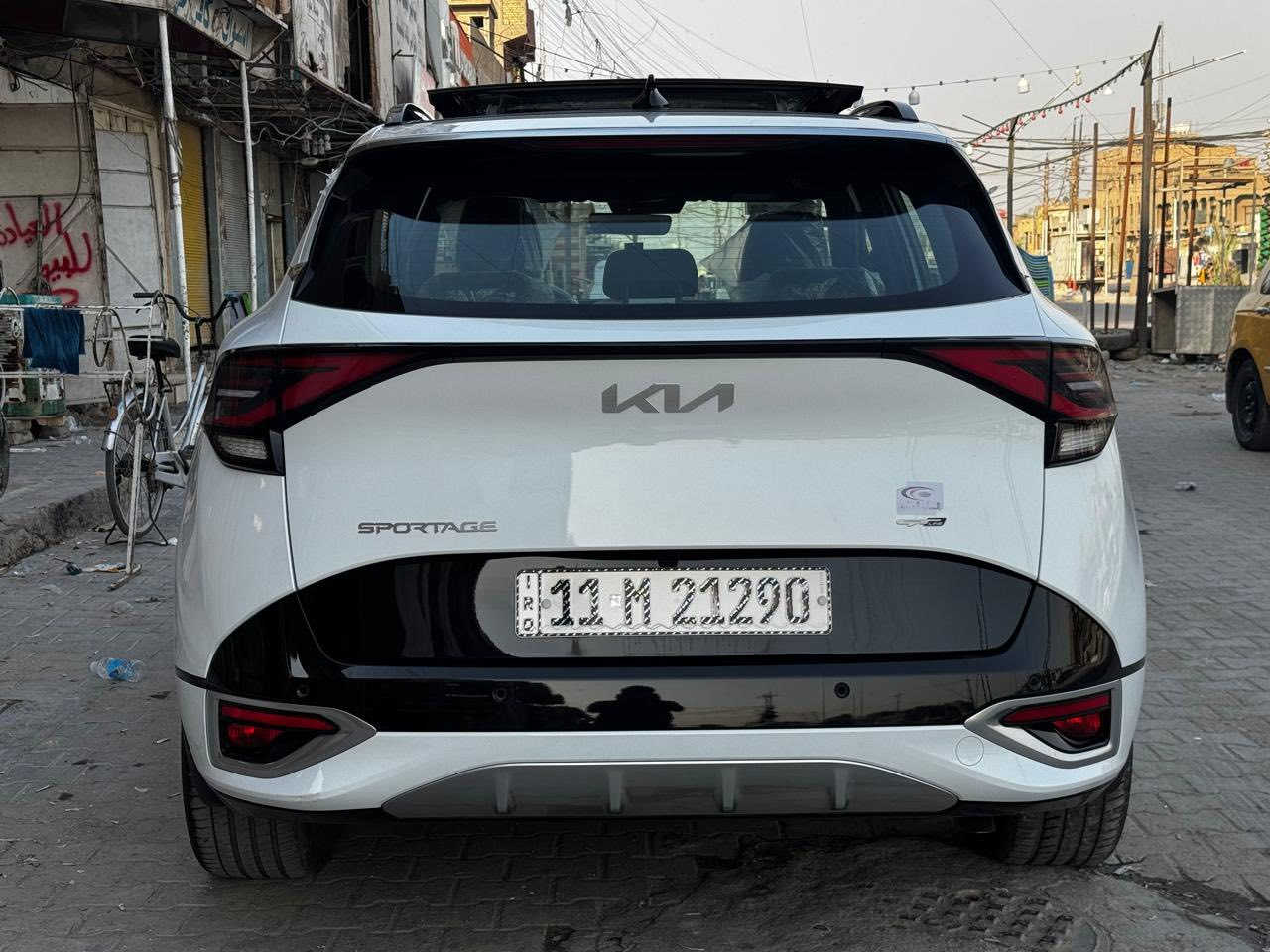 السلام عليكم كيا سبورتج 2024 gtline فول مواصفات بيها pdr بالباب الخلفي قليل و بيها صوت راجز بالتشغيله الصبح الباقي مكفول ماشيه 17 الف السياره جديده كلش السعر 230$ وبيها مجال للاستفسار ***********
