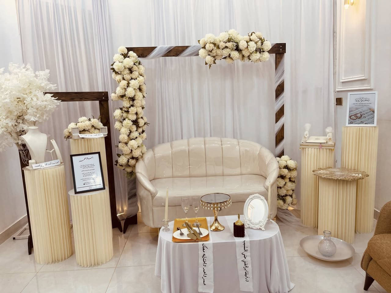 مشروع كوشات كامل للبيع كوشه وحده تصير اكثر من نموذج نضفيه كلش قطع لوياه كلش هواي السعر اريدهن مليون و٣٥٠ وتوصيل عليه الصور داخل منشور كله واضح ليريد يشتري يراسل واتساب *********** مكاني كوت
