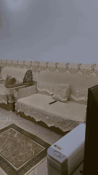 تخم للبيع نظيف والخشب اصلي قوي المكان العبيدي / شارع ٢٠ للاستفسار واتس...