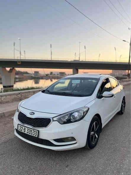 سلام عليكم كيا سيراتو 
خليجي فول مواصفات 
فتحة انارة ترحيب 
مري شفط 
صبغجاملغ امامي بدون ضربه ممفتوح ولا برغي انشخط وصبغته 
تبريد قطعتين 
بالهلال بيها تكحيل كارت 
شفتات ستيرن
كشنات كهرباء 
رقم مميز 
تريد تحويل تريد وكالة ماني بغداد اليرموك 
سعر 123
هاتف ‭0777 485 9880‬ بغداد
