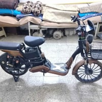 بايسكل شحن • نضيف • غلاف بطارية مكسور