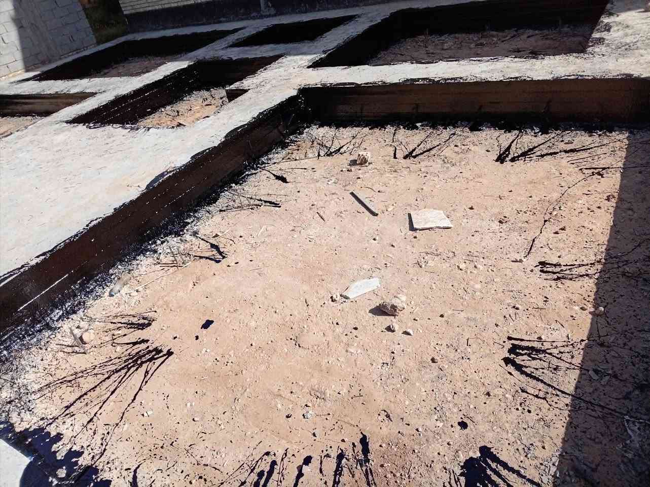السلام عليكم يوجد جير لتجير السطوح ولاساسات سعر البرميل ٧٠ الف كرسته وعمله الي يريد يجي خاص وبيه خير ويدلل أو يدك على رقام*********** ***********
