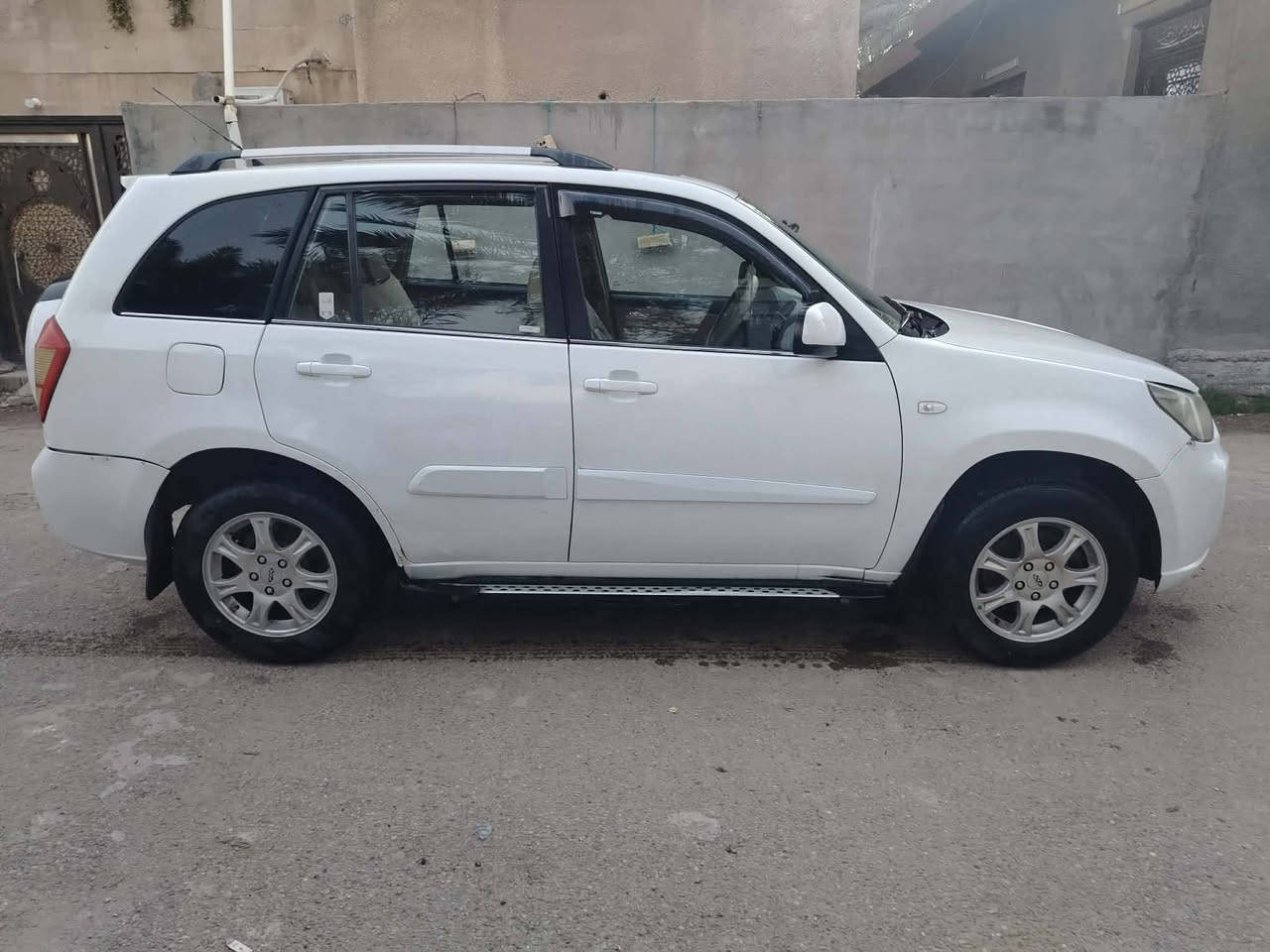 شيري تيكو 2013 محرك كير تبريد تخم تاير بدون حادث جاهزة وكاملة ضفيرة بلادية بيهه مكانات صبغ وخياس بسيط الصدر يرادلة ترتيب هزة جديدة سنوية باسم صديقي  قبل شهر محولهه
السعر 58 وبي مجال حك الجيه مكاني تاجيات ***********
