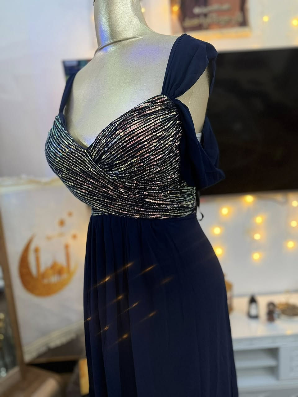 ملابس وفساتين نسائي شي أن
تبدأ الاسعار من ٤ الالف الى اغلى قطعه ب١٠ يتوفر توصيل لكل محافظات العراق ٥ الالف💙


**إذا كنت صاحب هذا الإعلان وتريد حذفه لأي سبب، رجاءا أرسل رسالة إلى الدعم الفني**