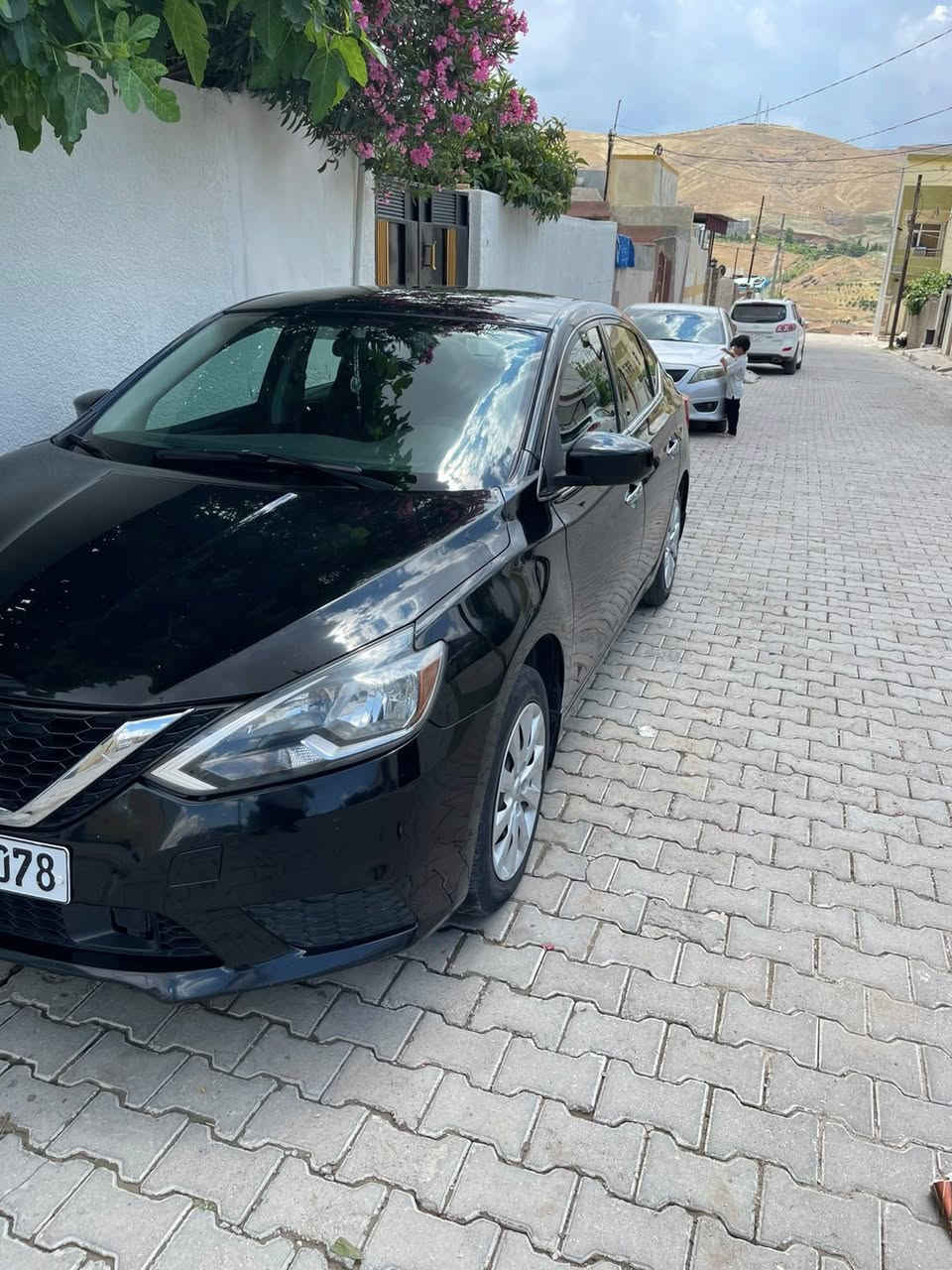 نيسان سنتر موديل 2018 السياره بدون صبغ فقط باب النفر تبديل شريكه   ***********
