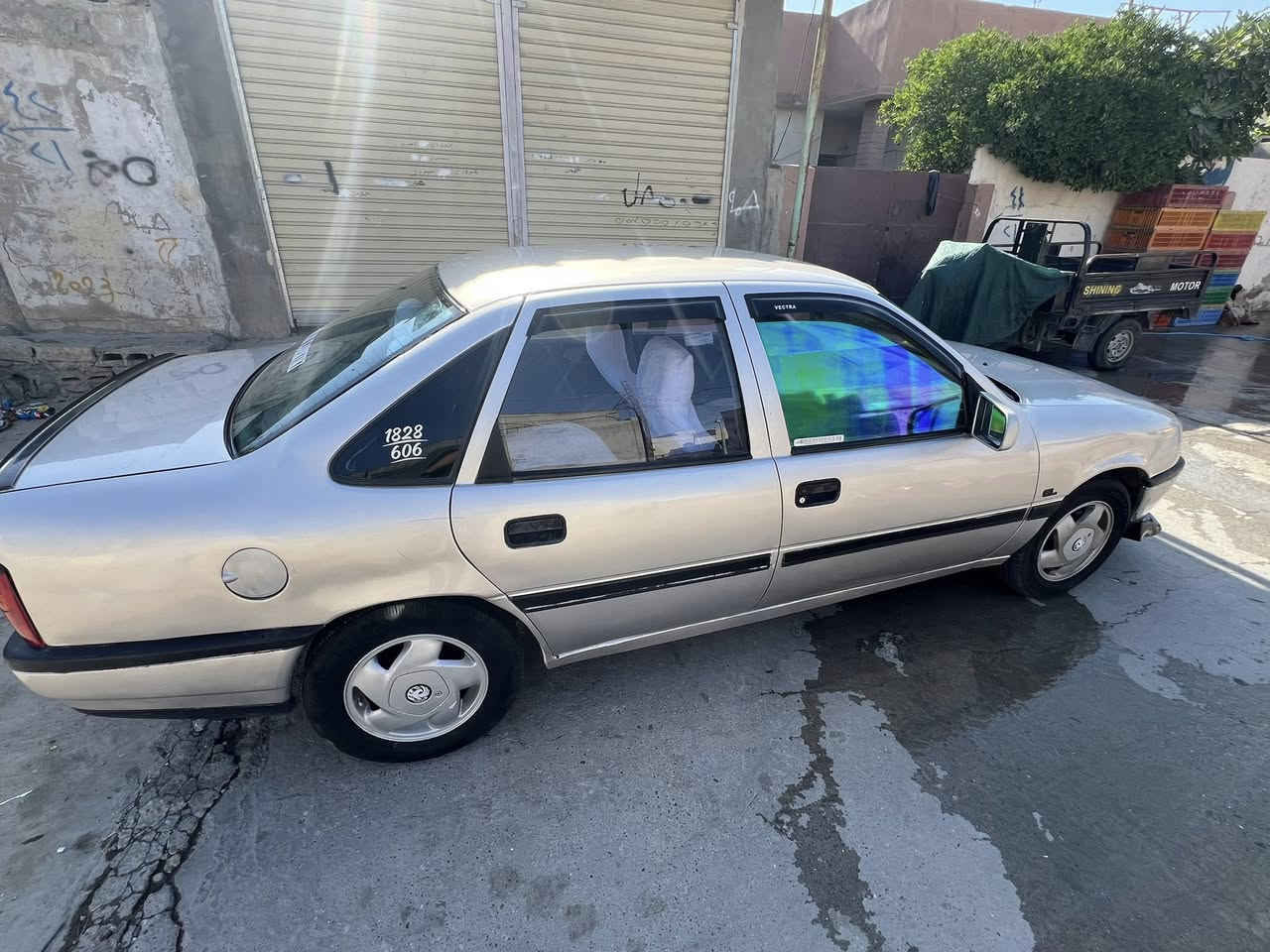 موديل ٩١ حجم ٢٠ شرط بدون صرف كهربيات كلها شغلاله بلاجكتور ثلجي لايت زينون داخل نضيف سياره مصبوغه جماليه نضافه فول رقم كركوك جديد هزه جديده بسمي شرط التحويل بطاقت بانزين مقدم صار شهر ونص  رقمي ***********
