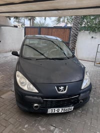 بيجو فرنسي للبيع موديل ٢٠٠٦  الرقم ٠٧٨١٧٤٤٤٥٨٢ السعر ٤١ ورقة