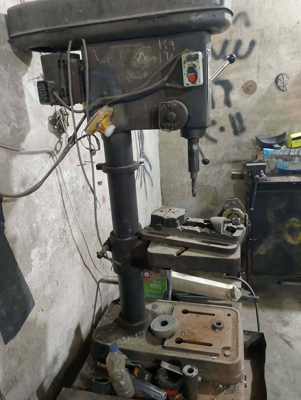 دريل عامودي ثابت هيتاشي 25ملم
السلام عليكم

دريل عامودي ثابت هيتاشي 25 ملم كامل وماطور بلادي ثرفيز مع قاعدة عمل مستطيلة حديد قوي 6ملم.
 
الموديل:
Hitachi 25mm Bench drill KE-4300

للإستفسار ***********
