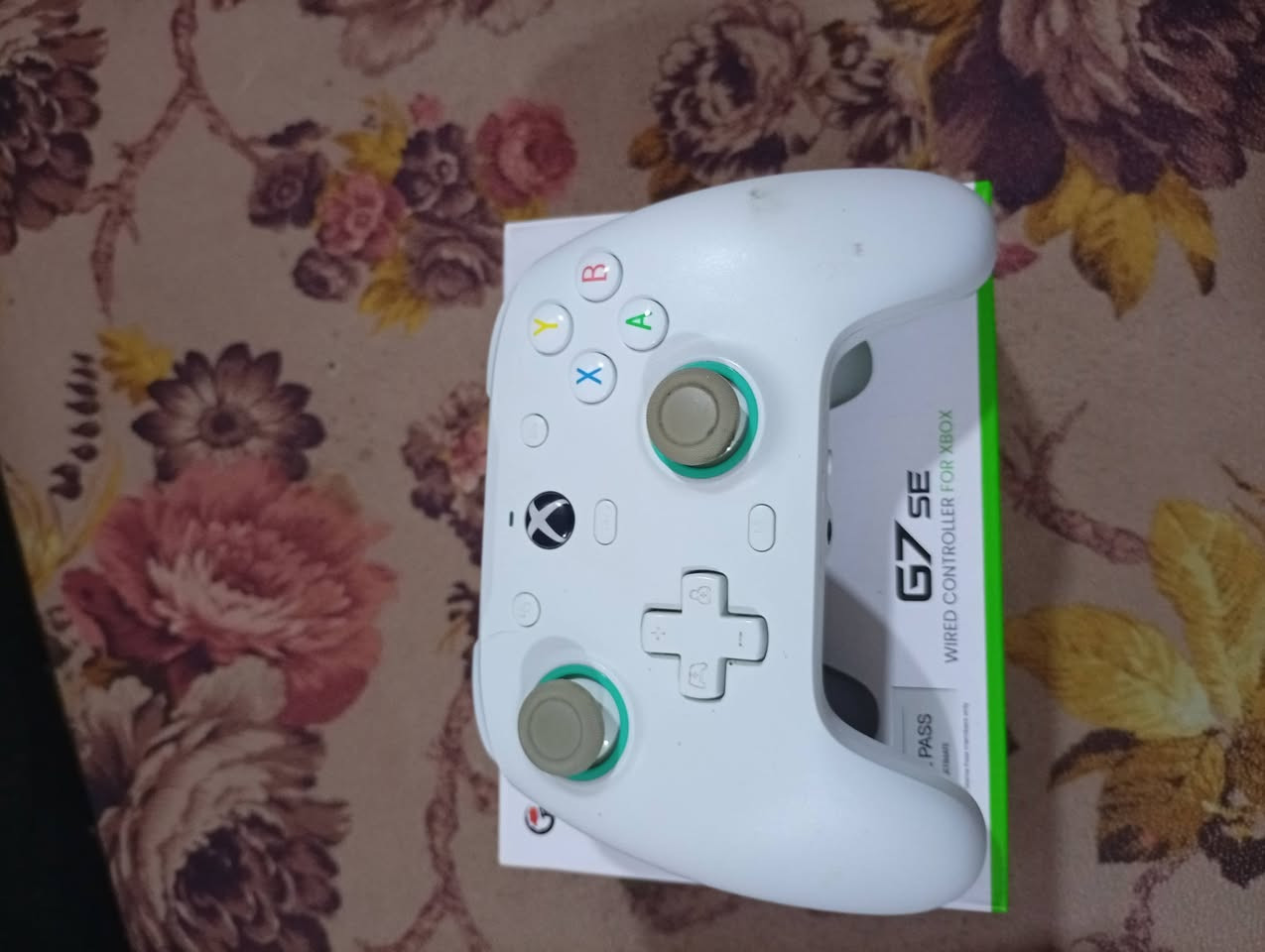 Xbox series s
ذاكرة 512 SSD
جوستك وحدة گيم سير واير 

مع UPS 2500

و سماعة رأس گيمنك  Red dragon.zeus lite 

للبيع السعر 450000

المكان بغداد المنصور 

بدون توصيل 

للتواصل واتساب ***********
