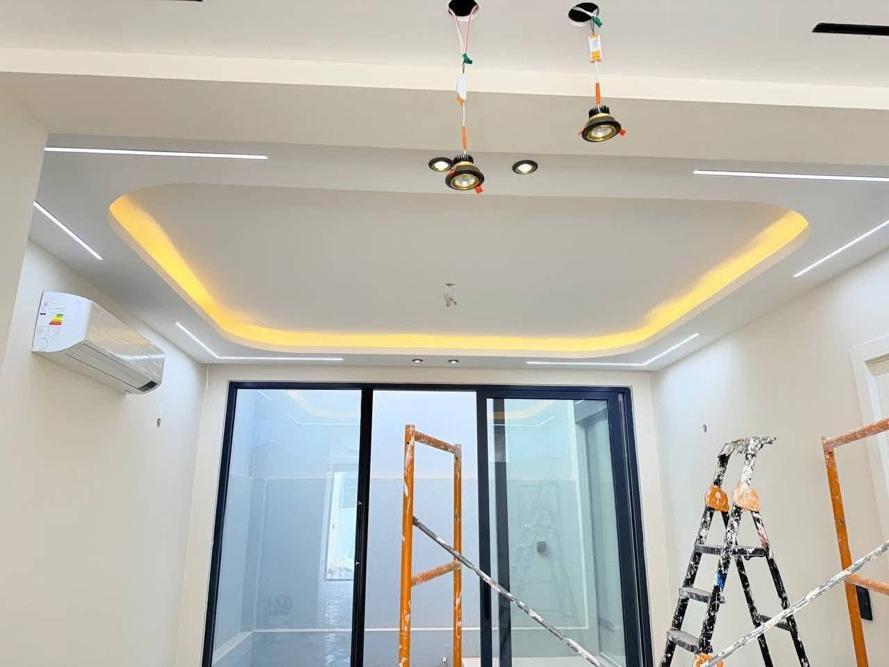 (( صباغ بيوت )) شغل نظيف ودقه بالعمل
((  بيتك ويانه غير )) 
مستعدون لصبغ  الدور  و تصليح الجدران معالجه الرطوبه صبغ بنايات  صبغ مدارس صبغ فنادق ماعليك الاتصال برقم *********** بي واتساب 
برقم *********** بي واتساب//***********
