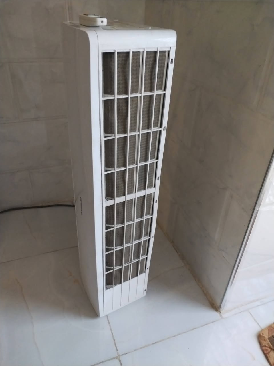 قطعه داخليه فقط طنين مكفوله من التصليح واليك والعطل مستعمله قليل سعر ١٠٠ الف قفل  مكاني بغداد *********** بي واتساب
