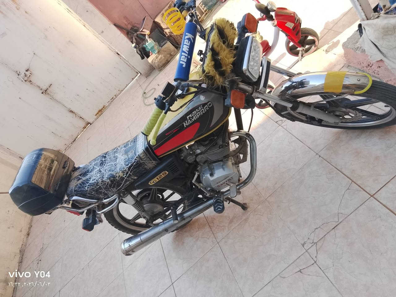 لبيع سافين موديل عشرين كهربائيات شغال سلف منفيس سعر 350 اتصال ***********
