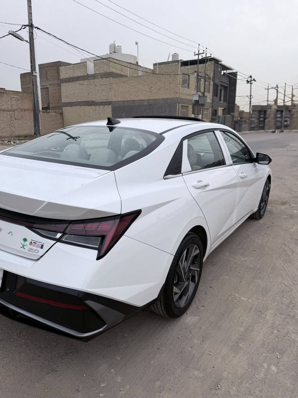 النترا 2024 خليجي
. 
ماشيه ٤٥
النترا.    2024    خليجي كوري.   مرقم  بغداد

       محرك 2000.    
    
المواصفات فوووول      .  
شاشه ديجتال ٣ خلفيات لشاشه احمر ارزق سمائي
بصمه   
تشغيل عن بعد             تحكم ب جام عن بعد
جنطه ذكيه كهربائية            
فتحه سقف                   
محرك 2000.                              
حساس لايت 
حساس خلفي بلادي 
حساس أمامي بلادي 
حساس اعطال 
حساس اطارات 
حساس مطر وجليد 
حساسات وقوف
تبريد قطعتين
كاميرا خلفيه بلادي 
جي بي اس
نضام تشغيل الكاميرات 
شاشه  كبيره اصلي ابل كار بلي 
نضام ترحيب مري شفط
نضام مود درايف إيكو وسبورت و عادي وسمارت
تحكم ستيرن
5 ويل كب كروم حجم 17
لد امامي نهاري
 شباك نيكل
مانع انزلاق
مانع انحدار 
لايت عدسات زنون 
بك لايت لد
ايرباكات
جهاز موازنه ABS

للاستفسار الاتصال   مكاني النجف الاشرف 

السعر ١٨٧ ..
***********
